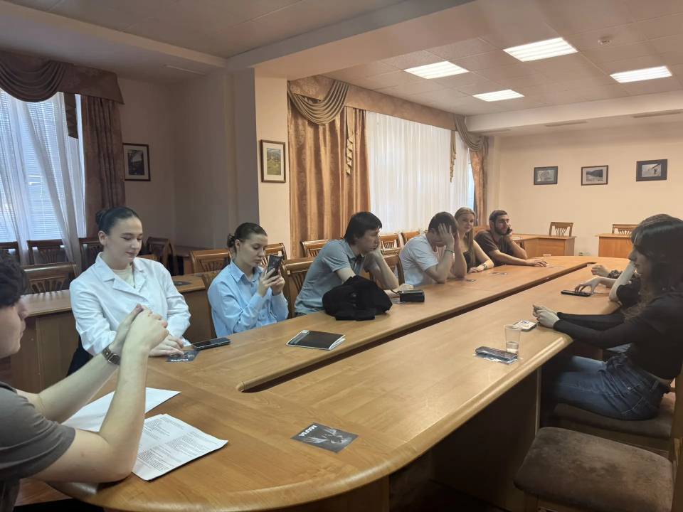 Студенты лечебного, педиатрического и стоматологического факультетов приняли участие в деловой игре «Медицинская мафия»