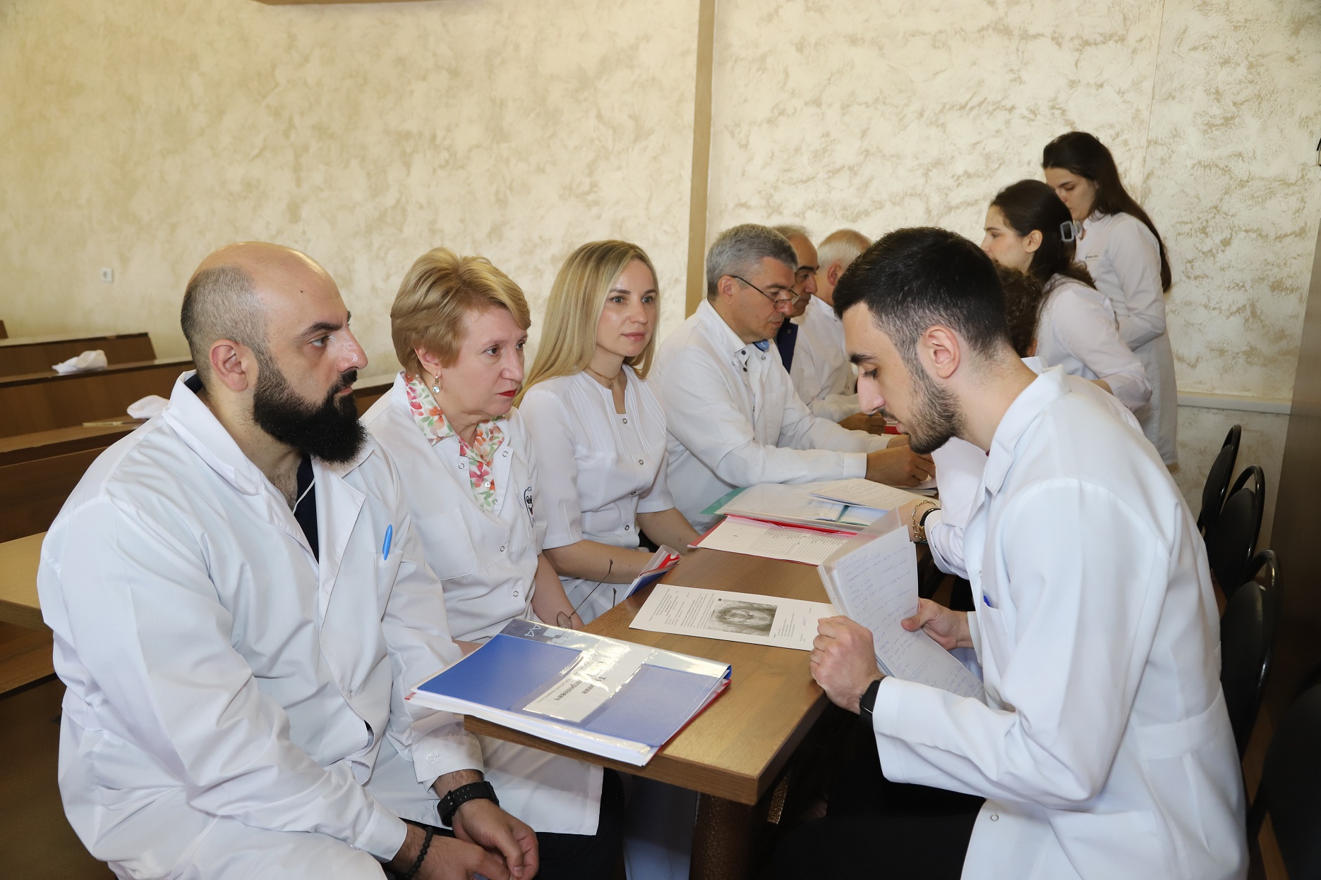 Итоговую государственную аттестацию успешно прошли 133 выпускника стоматологического факультета