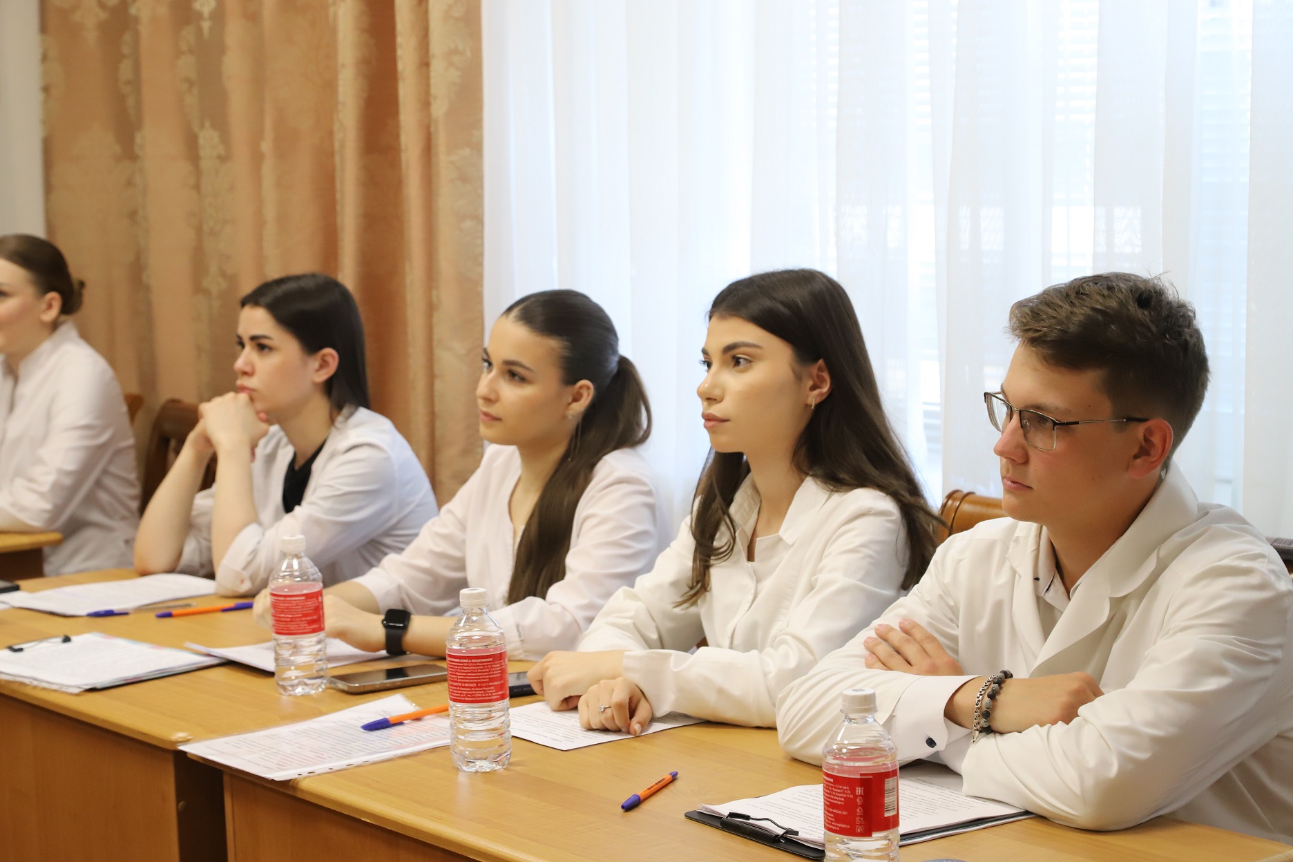 Средний балл по итогам защиты выпускных квалификационных работ у выпускников направления «Сестринское дело» очной формы обучения составил 5,0