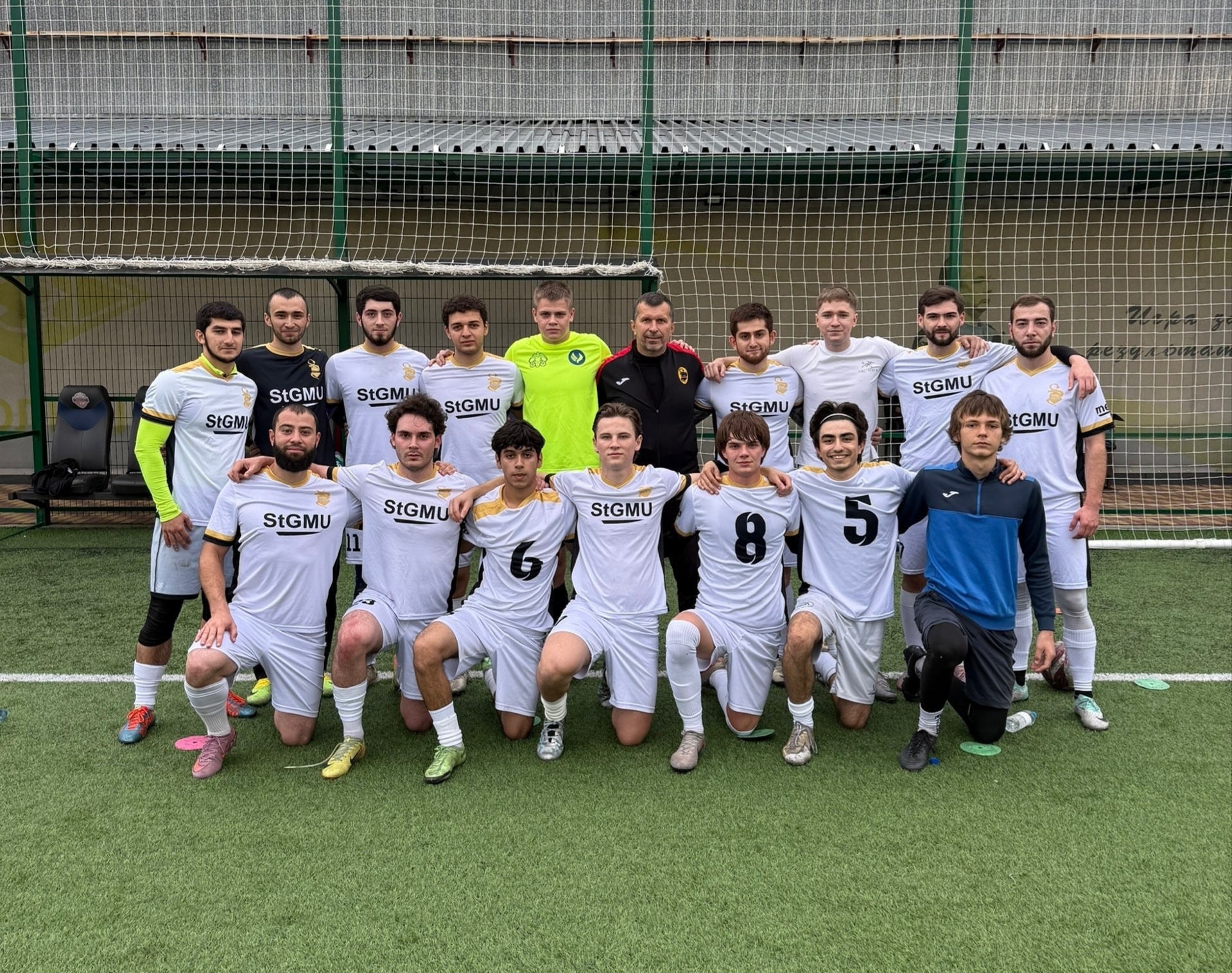 Команда «Крепость СтГМУ» открыла сезон в Первой лиге с победы 2:0