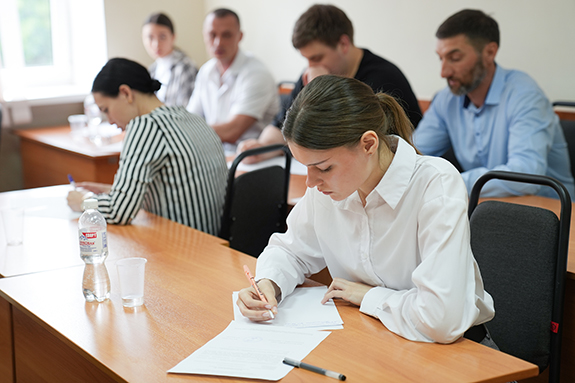 Выпускники направления подготовки «Социальная работа» успешно завершили I этап ГИА