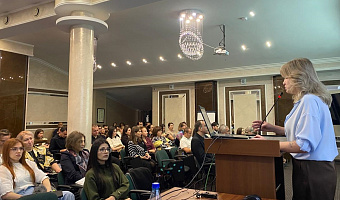 «Офтальмологические этюды»: офтальмологи сверили подходы к лечению глаукомы и ретинобластомы